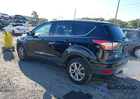 2017 Ford Escape Se z USA, uszkodzony, nr VIN 1FMCU0GD1HUD51204